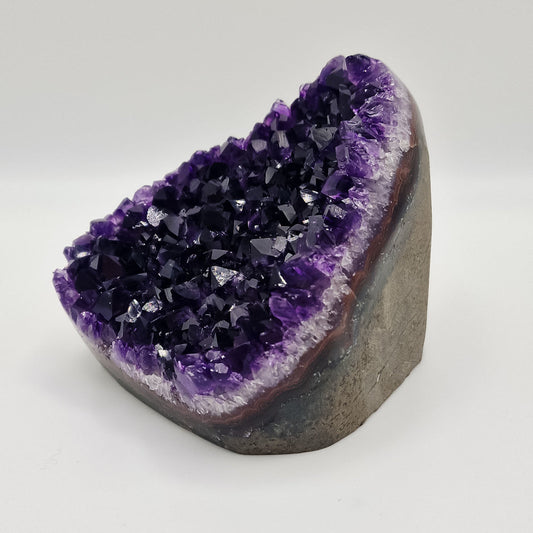 Amethyst Cut Base