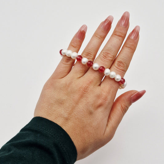 Red Serenity Armband