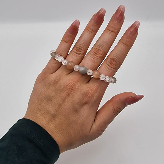 Lunar Blossom Armband